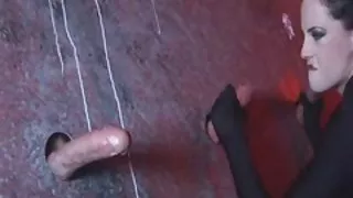 Aliz danish free porn deepthroats tre store pik i gloryhole