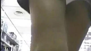 Danske piger billeder op under nederdelen piger iført mini-skirt