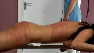 Frække danske damer smukke piskning tilbage og røv