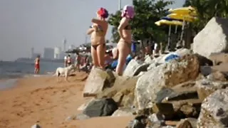 Flash dansk amatør porn on the beach