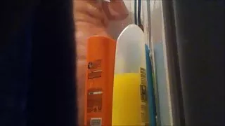 Nude sex og porno video mødre er fanget i brusebad af skjult