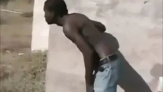 Flotte nøgne damer skjulte wank i afrikansk landsby