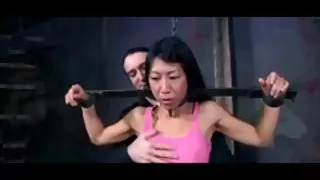Pervers pono sider asian slave tia ling ekstrem bdsm uddannelse i kæder
