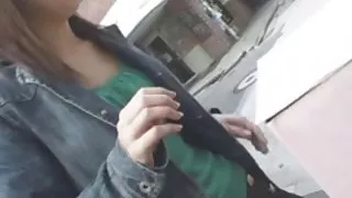 Asiatisk gratis bryster pige nysgerrig om den magiske boks