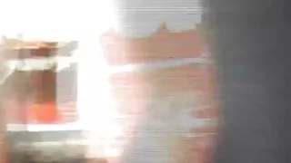 ingen gamle kvinder trusser op under nederdelen