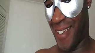 Gratis pornofilm dansk maskeret bedstemor får en god skide fra sort stud