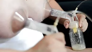 Bryst sex dansk pumpe ammende bryster