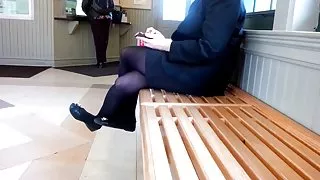 Dansk gratis sex candid business lady crazy shoeplay fødder i nyloner